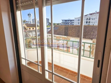 Apartamento T4 para Venda em Benavente