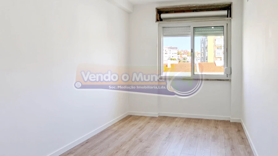 Apartamento T2 para Venda em Cacém e São Marcos Foto 8