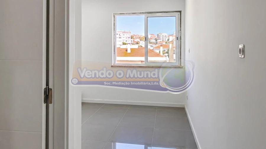 Apartamento T2 para Venda em Cacém e São Marcos Foto 13