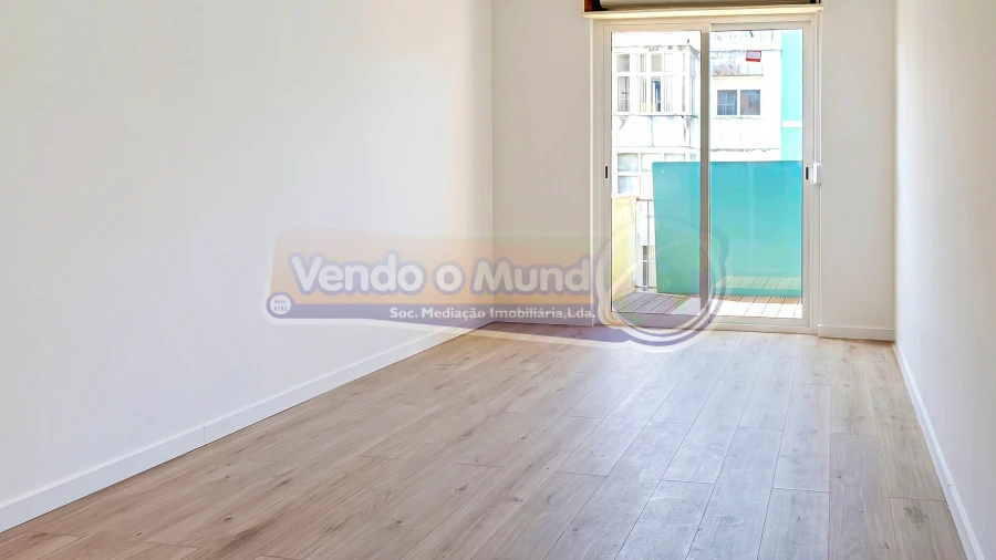 Apartamento T2 para Venda em Cacém e São Marcos Foto 2