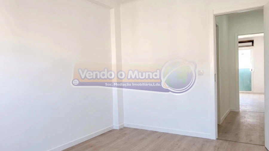 Apartamento T2 para Venda em Cacém e São Marcos Foto 17
