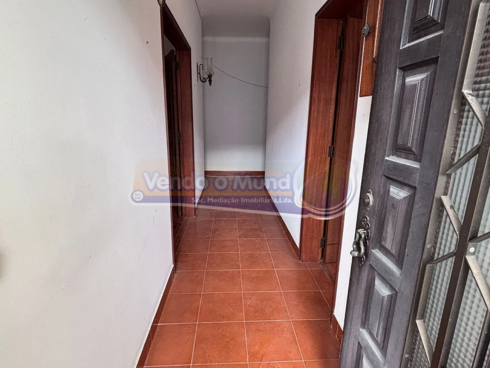 Moradia T4 para Venda em Couço Foto 5