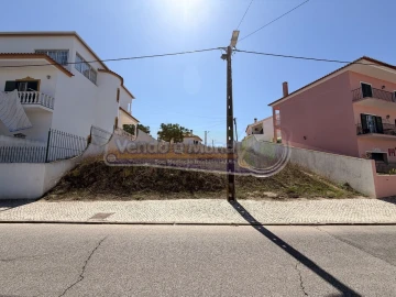 Terreno para Venda em Samora Correia