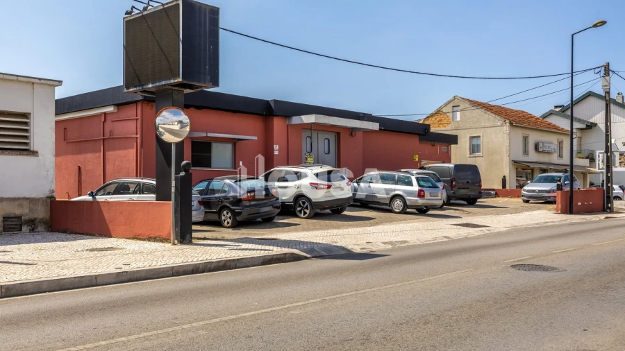 Armazém para Arrendamento em Leiria, Pousos, Barreira e Cortes