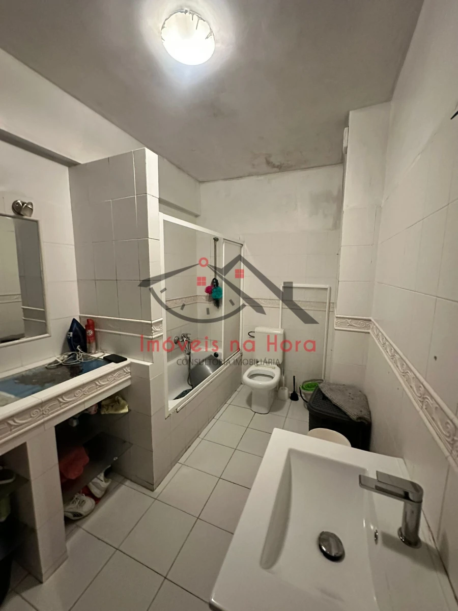 Apartamento T3 para Venda em Rio de Mouro Foto 4