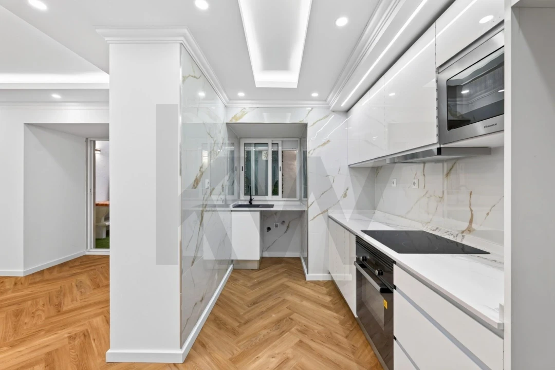 Apartamento T2 para Venda em Arroios Foto 13