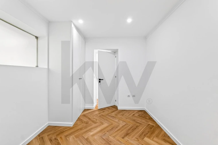 Apartamento T2 para Venda em Arroios Foto 11