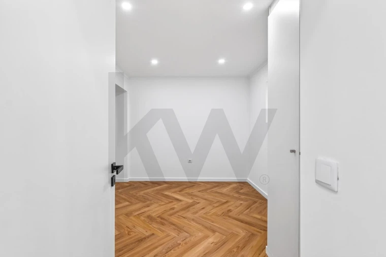 Apartamento T2 para Venda em Arroios Foto 9