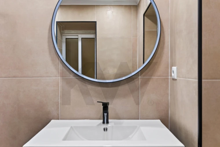 Apartamento T2 para Venda em Arroios Foto 32