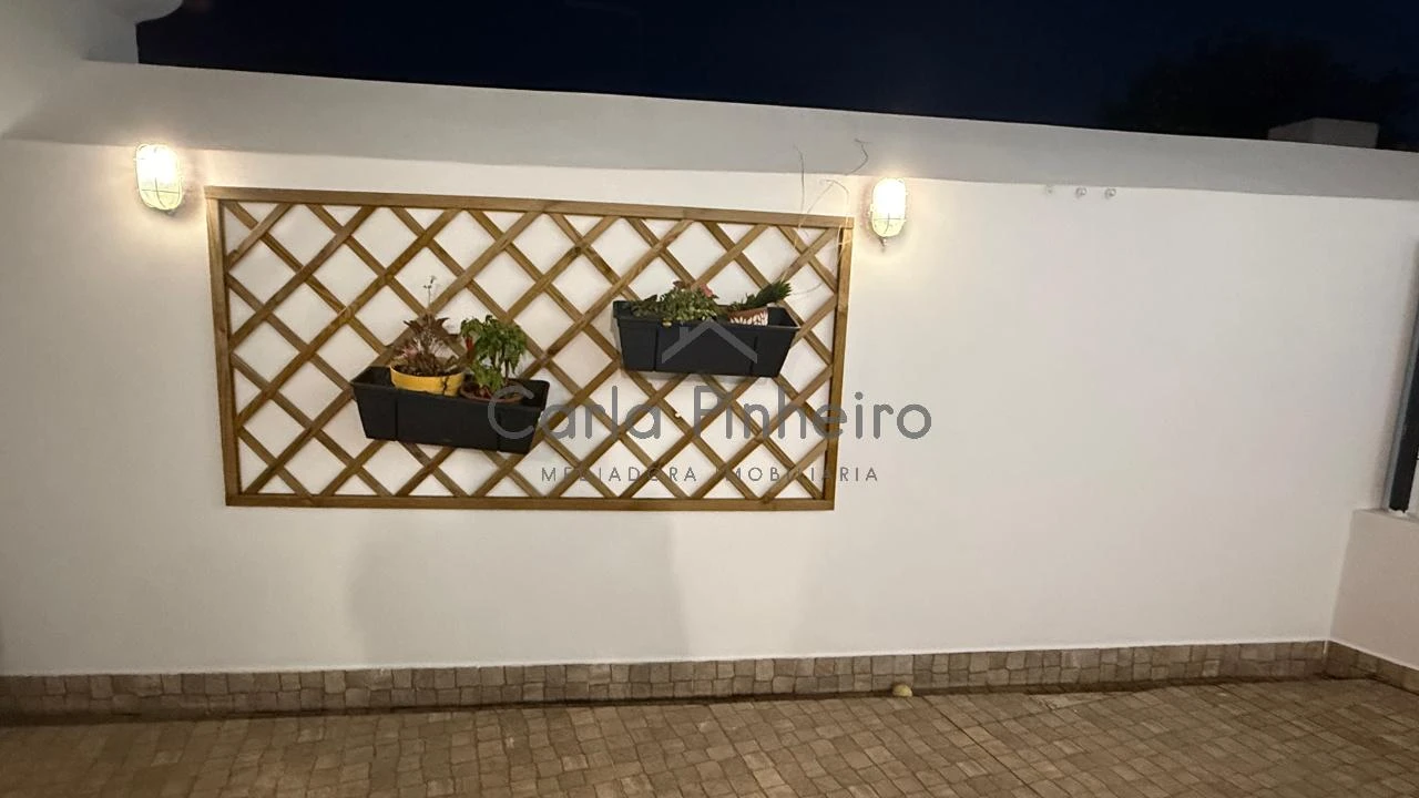Moradia T4 para Venda em Cercal Foto 16
