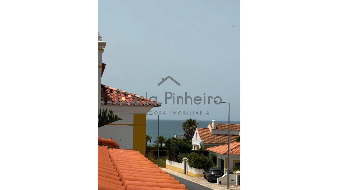 Moradia T4 para Venda em Porto Covo Foto 26