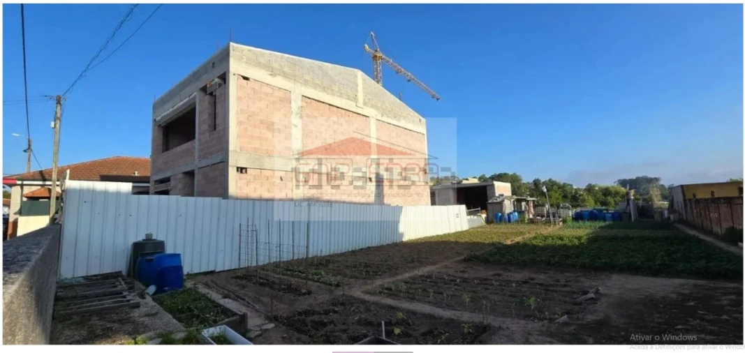 Terreno para Venda em Gulpilhares e Valadares Foto 2