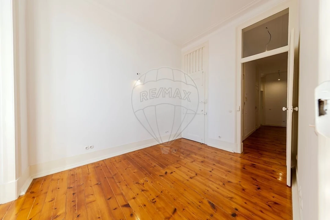 Apartamento T3 para Venda em Santa Maria Maior Foto 6