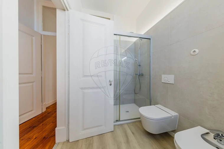 Apartamento T3 para Venda em Santa Maria Maior Foto 19