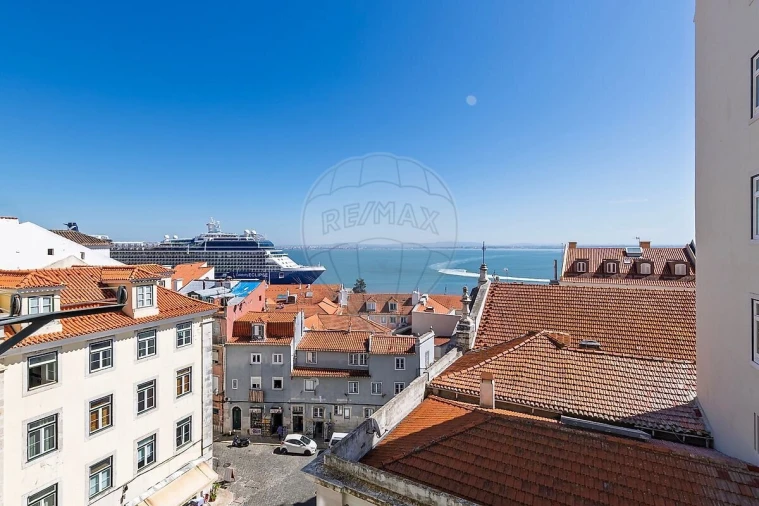 Apartamento T3 para Venda em Santa Maria Maior Foto 13
