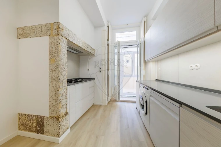 Apartamento T3 para Venda em Santa Maria Maior Foto 23
