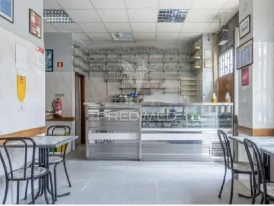 Loja para Venda em Benfica Foto 1
