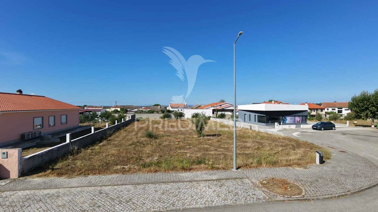 Terreno para Venda em Almeida Foto 4