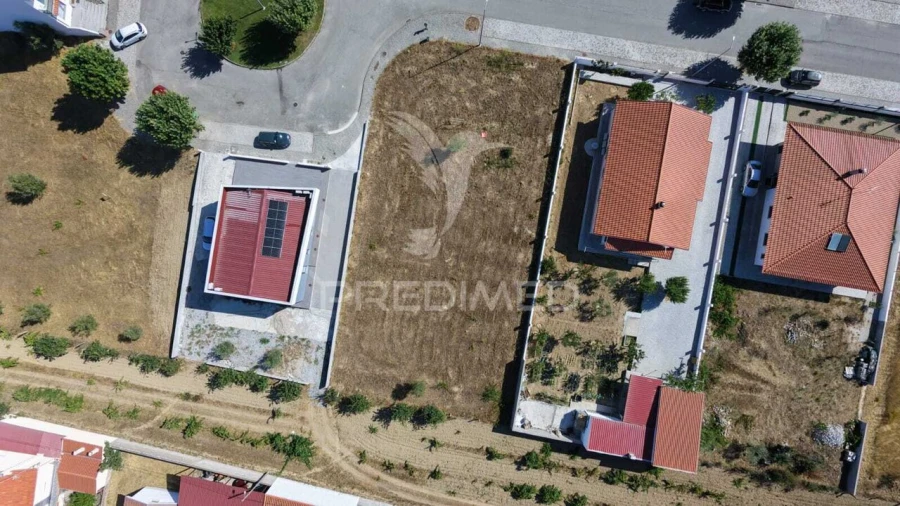 Terreno para Venda em Almeida Foto 6