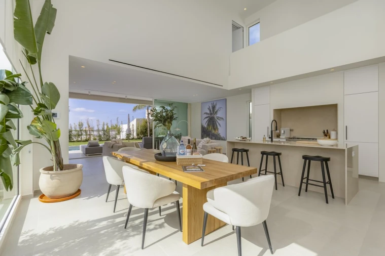 Moradia T3 para Venda em Santa Barbara de Nexe Foto 4