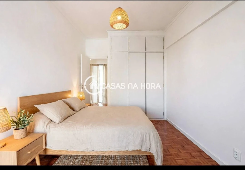 Apartamento T2 para Venda em Alfragide Foto 12