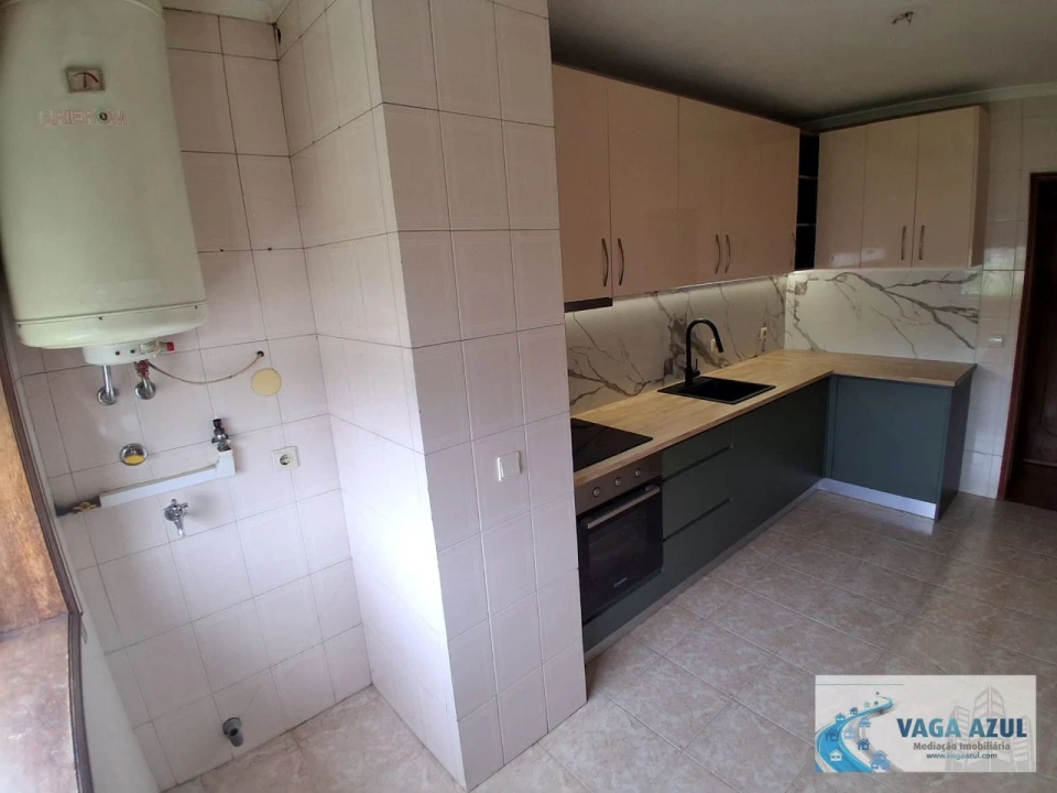 Apartamento T3 para Venda em Rio Tinto Foto 2