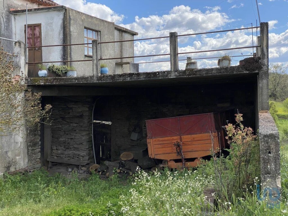 Moradia T4 para Venda em Vila de Ala Foto 4