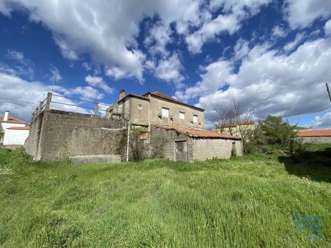 Moradia T4 para Venda em Vila de Ala Foto 5