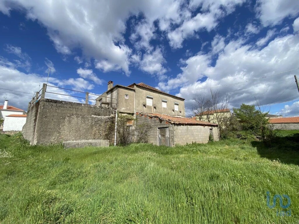 Moradia T4 para Venda em Vila de Ala Foto 5