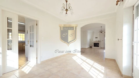 Moradia T4 para Venda em Santa Maria, São Pedro e Matacães