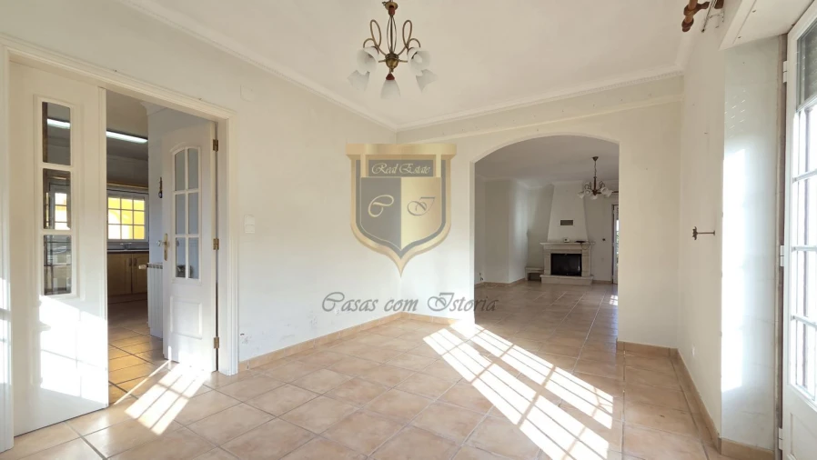 Moradia T4 para Venda em Santa Maria, São Pedro e Matacães Foto 11