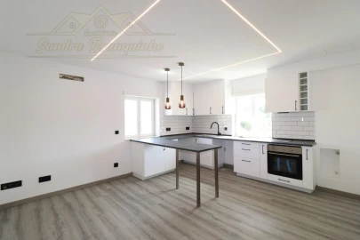 Apartamento T2 para Venda em Ramalhal