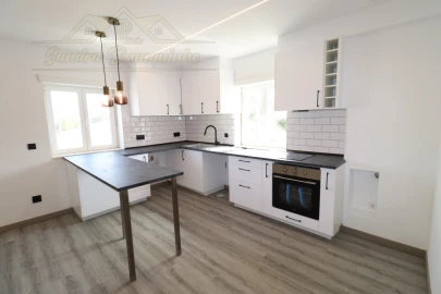 Apartamento T2 para Venda em Ramalhal