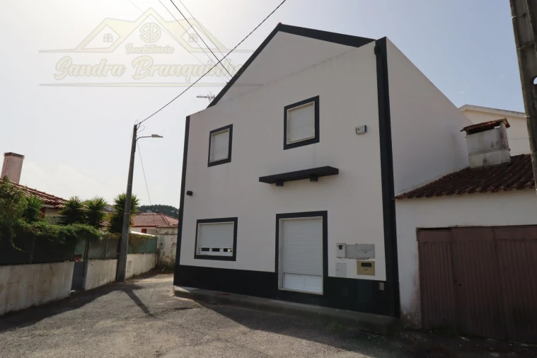 Apartamento T2 para Venda em Ramalhal Foto 25