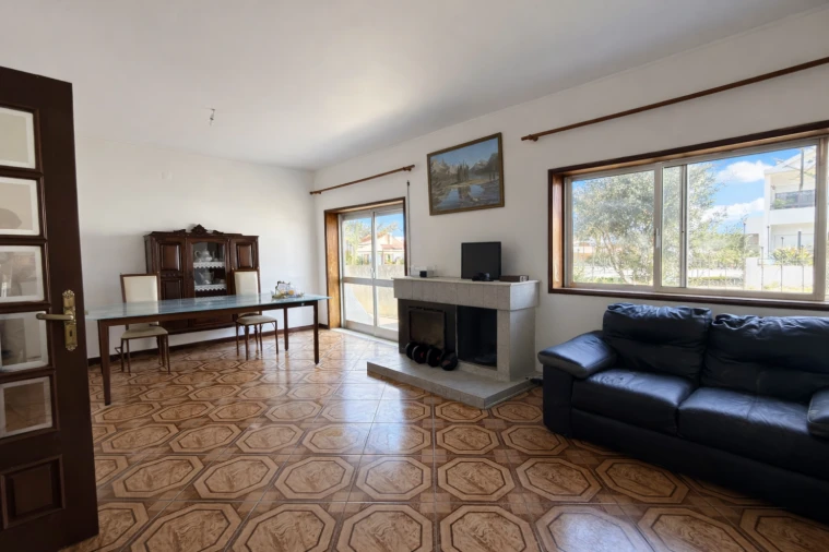 Moradia T4 para Venda em Santa Marinha e São Pedro da Afurada Foto 8