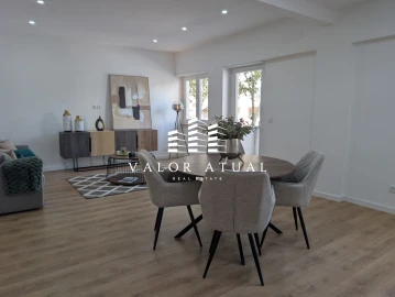 Apartamento T3 para Venda em Benfica