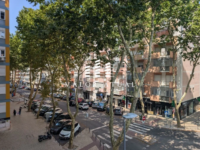 Apartamento T3 para Venda em Benfica Foto 12