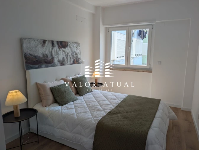 Apartamento T3 para Venda em Benfica Foto 18