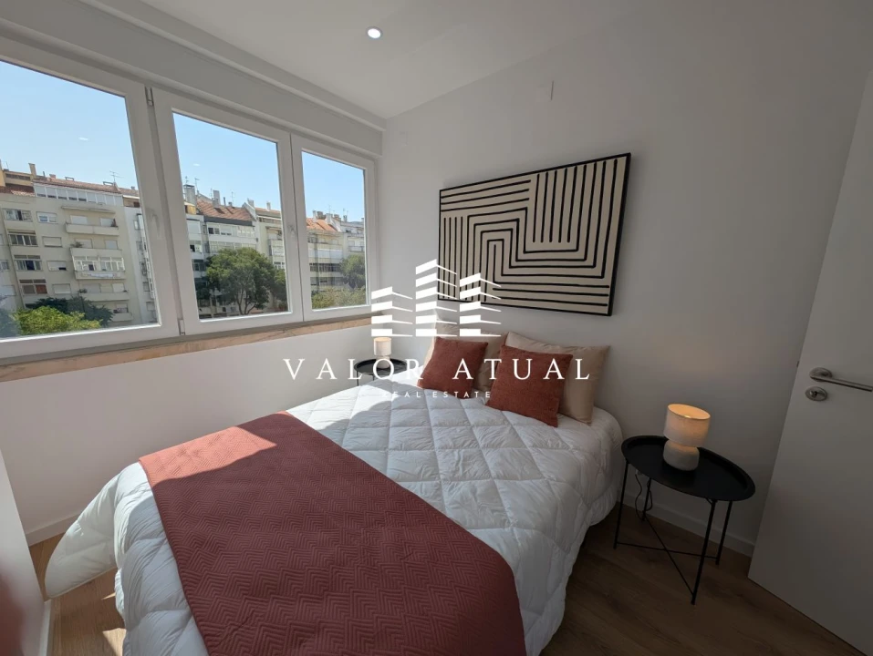 Apartamento T3 para Venda em Benfica Foto 23