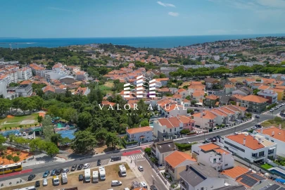 Moradia T5 para Venda em Carnaxide e Queijas