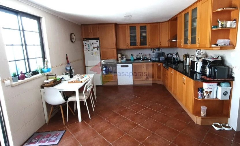 Moradia T4 para Venda em Cano Foto 4