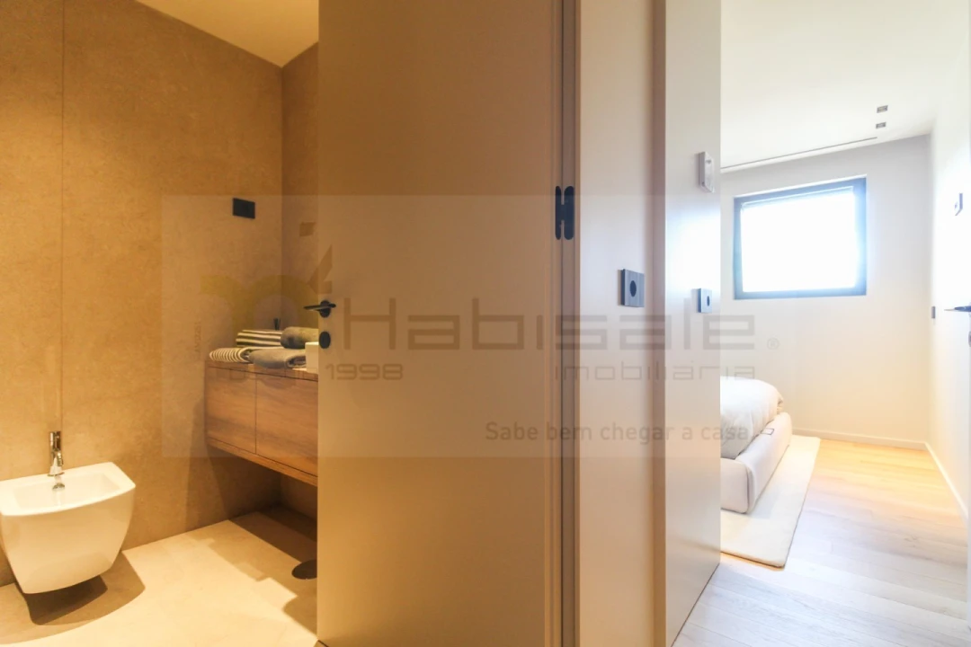 Apartamento T2 para Venda em Ramalde Foto 33