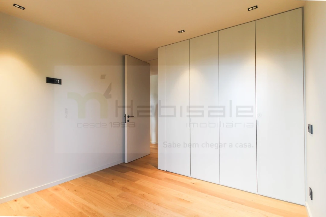 Apartamento T2 para Venda em Ramalde Foto 25