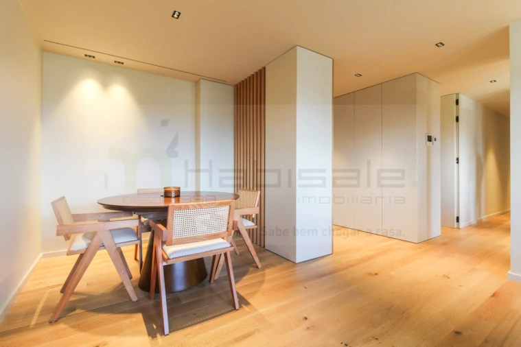 Apartamento T2 para Venda em Ramalde Foto 3