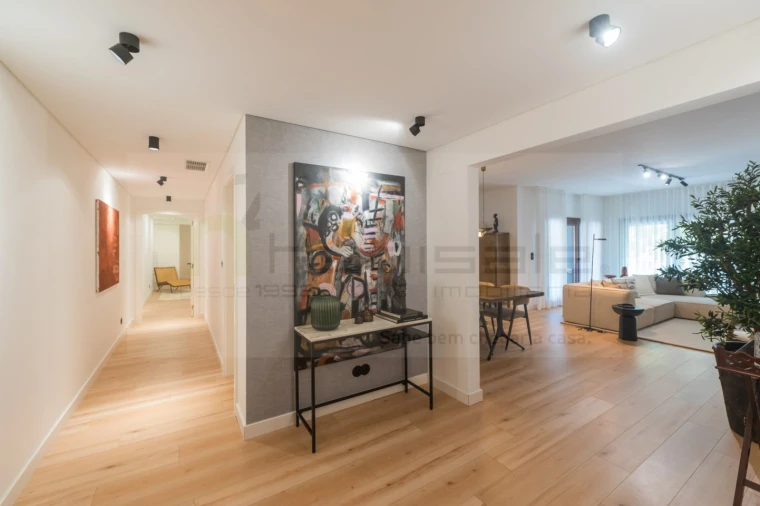 Apartamento T1 para Venda em Odivelas Foto 2