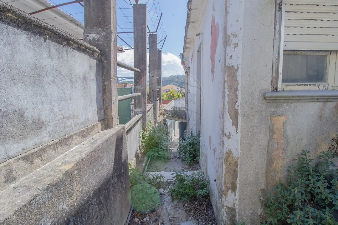Prédio para Venda em Lordelo do Ouro e Massarelos Foto 9