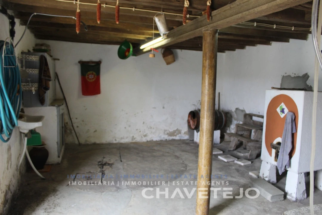 Quinta T4 para Venda em Serra e Junceira Foto 22