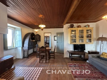 Quinta T4 para Venda em Serra e Junceira