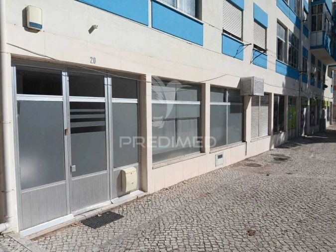Loja para Venda em Setubal (São Sebastião) Foto 3