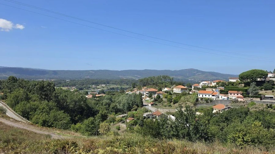 Terreno para Venda em Loivo